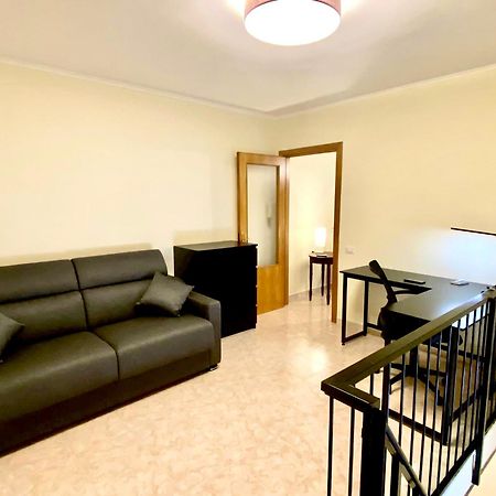 Your Central Wide Place - Min 31 Days Nápoles Exterior foto